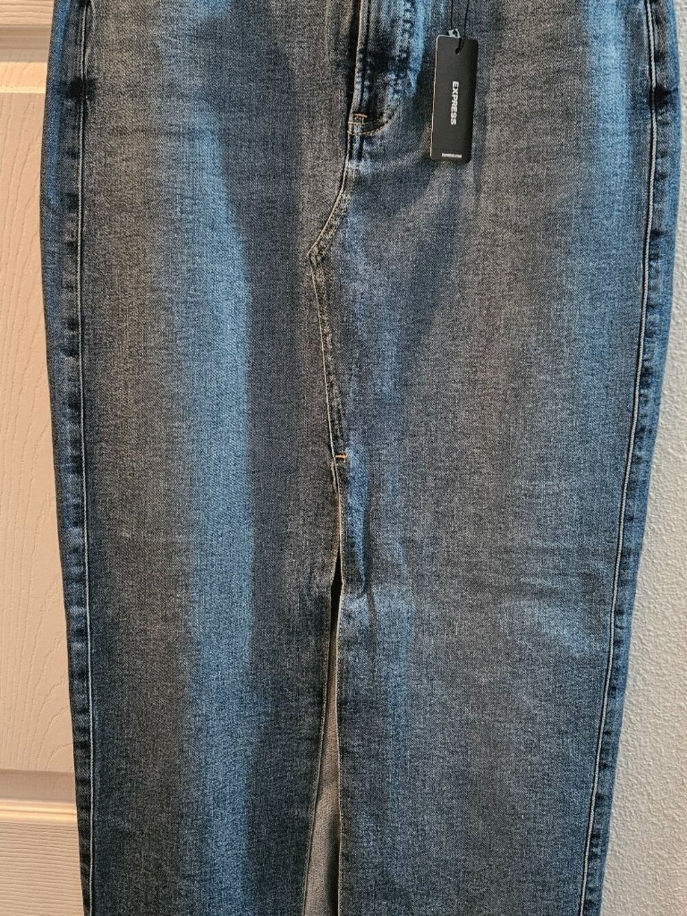 Express denim skirt size 4